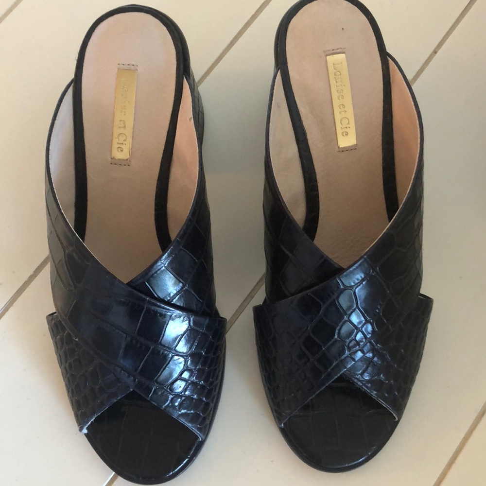 Sandals - Picture 2 of 6
